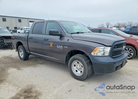 2015 Ram 1500 Ssv z USA, uszkodzony, nr VIN 1C6RR7XT2FS715517